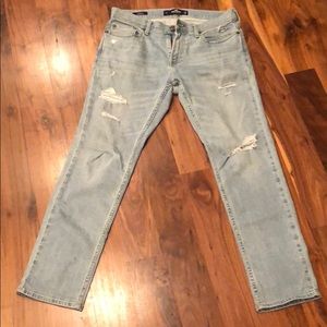 Hollister Stretched Skinny Distressed Jean